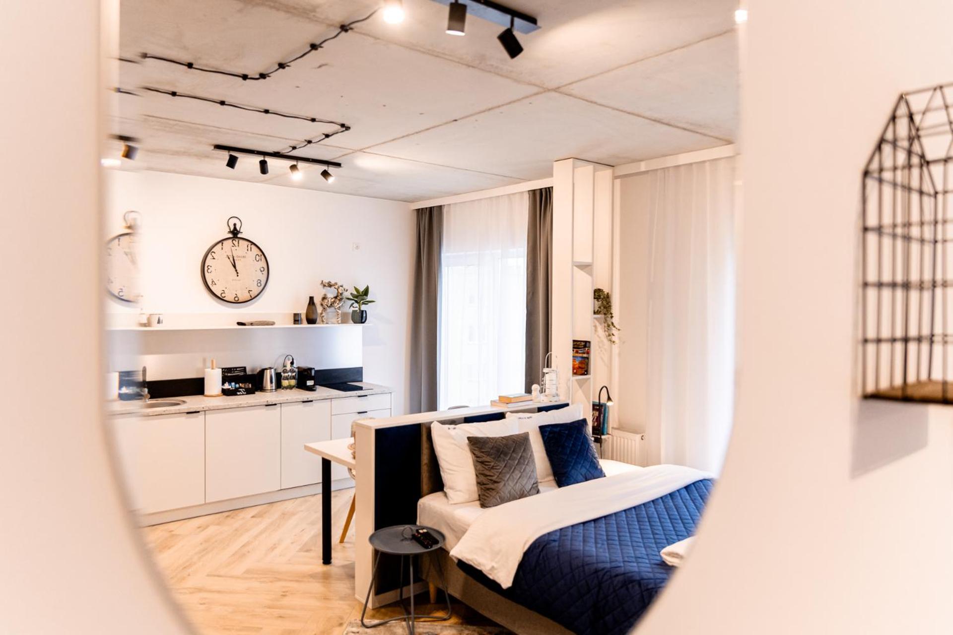 Hop & Lulu Delux Apartments Ґолєнюв Екстер'єр фото