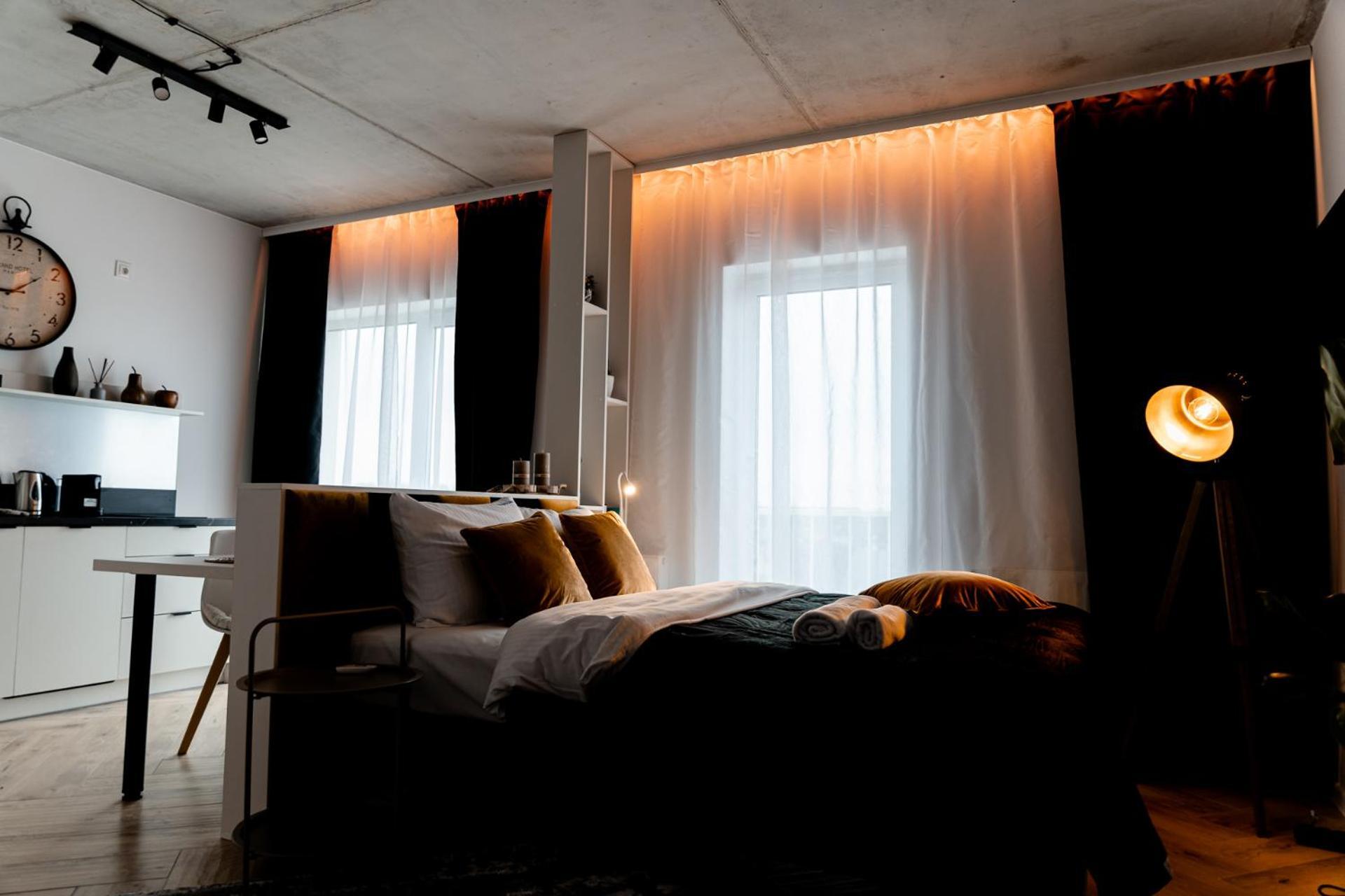 Hop & Lulu Delux Apartments Ґолєнюв Екстер'єр фото